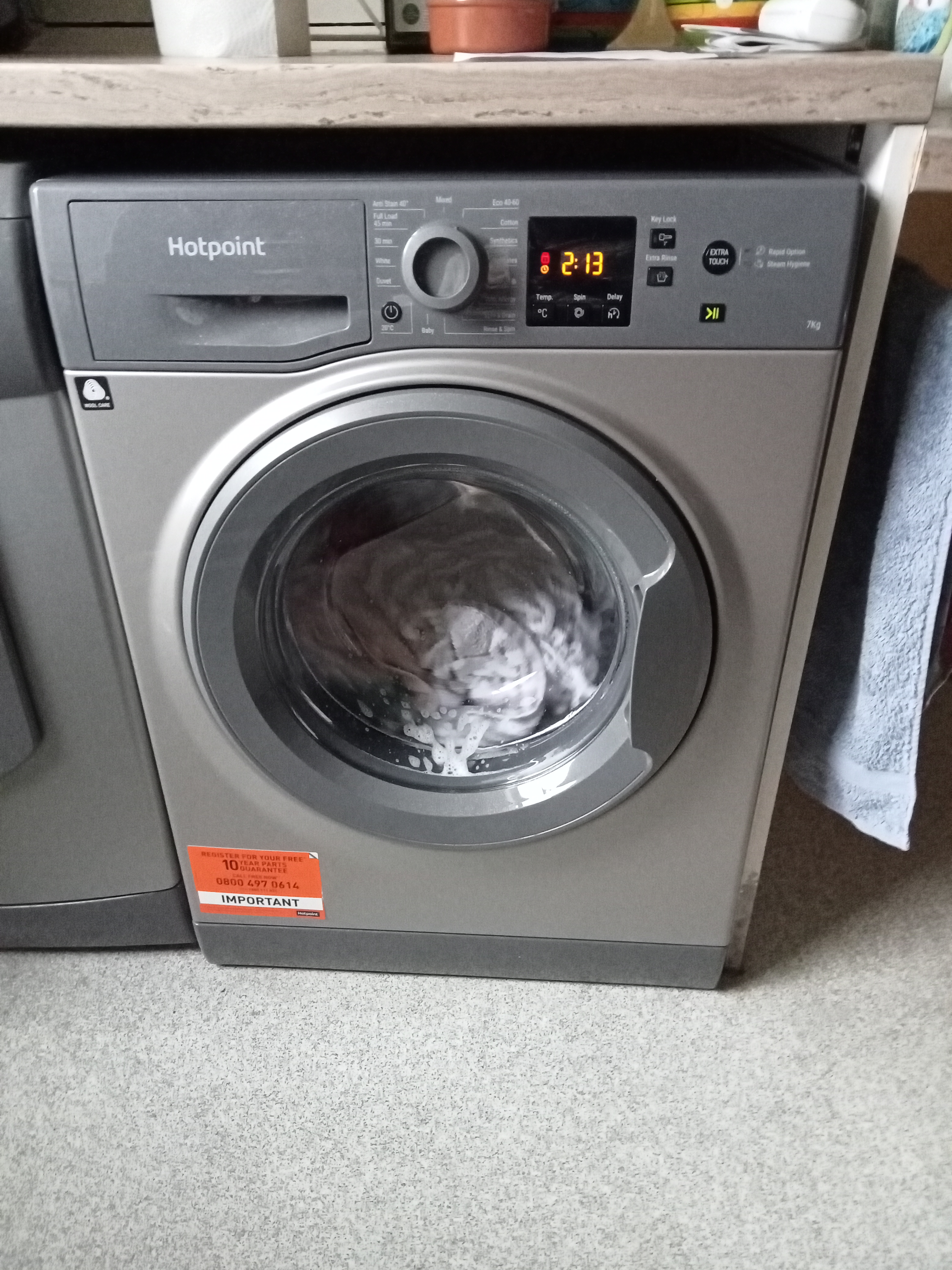 The Machine is very limited. It only offers a 40o wash on the Eco 40-60.
The length of time on the ...