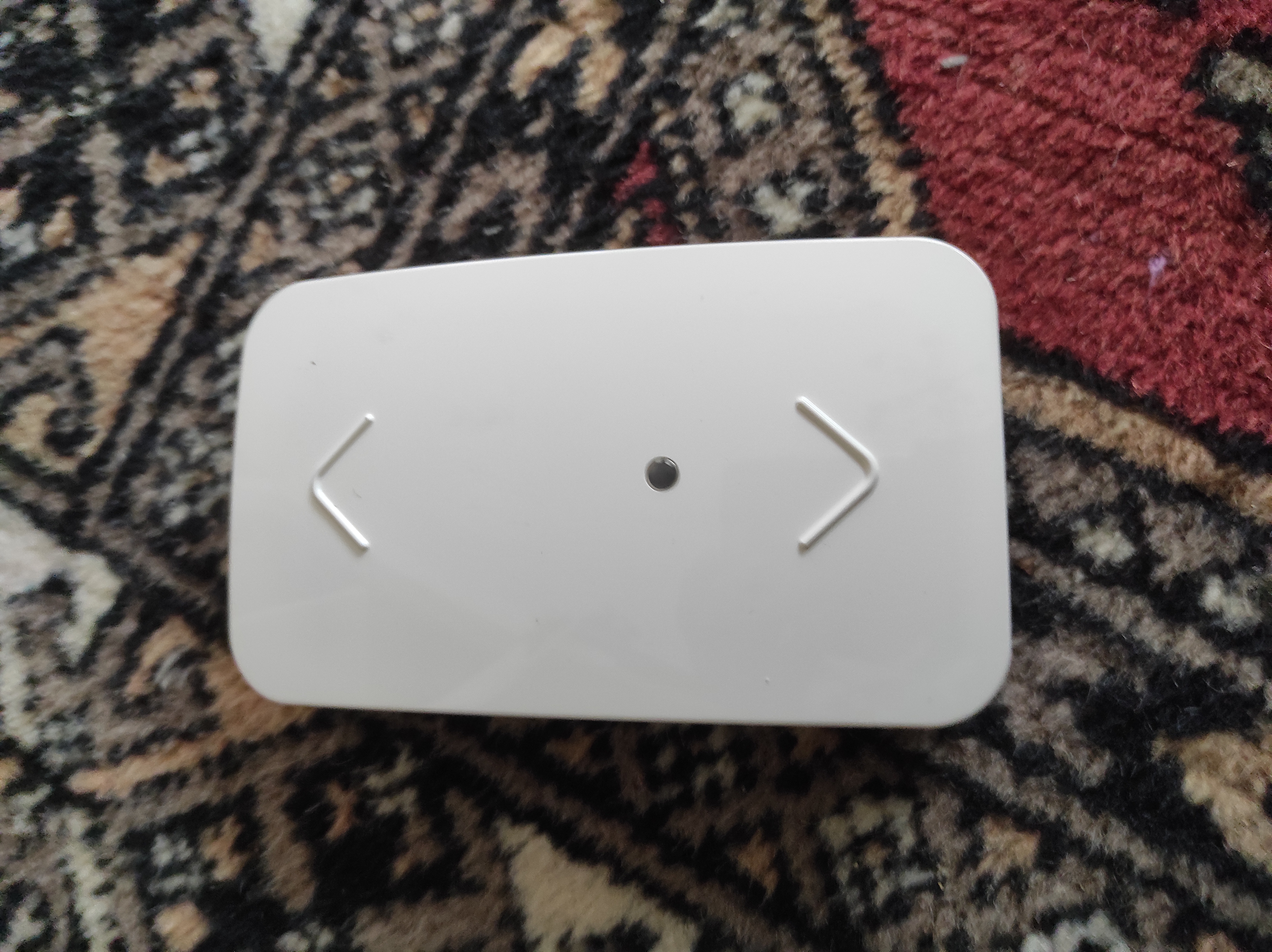 Hoe open ik de otolift modul air slimme afstandsbediening om de batterij te vervangen?
